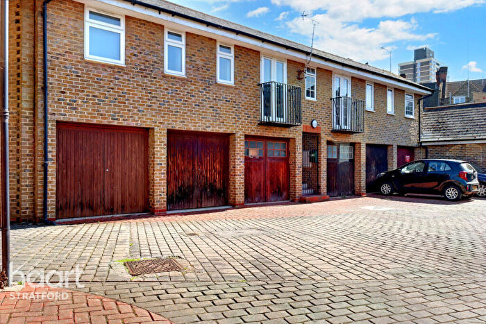 1 Bedroom Flat For Sale In Elmgreen Close, London, E15