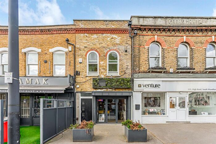 2 Bedroom Property To Rent In High Road, London, E18