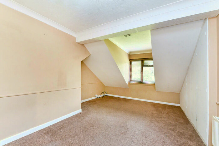 5 Bedroom Detached House To Rent In Greenfields Avenue, Alton, GU34