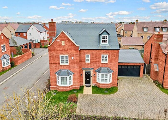 5 Bedroom Detached House For Sale In Senliz Road, Alconbury Weald, Cambridgeshire., PE28
