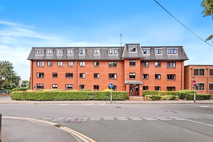 1 Bedroom Flat For Sale In Station Road, Kettering, NN15