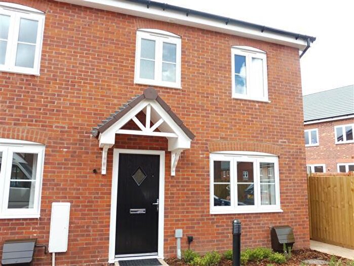 3 Bedroom House To Rent In Warren Place, DY11