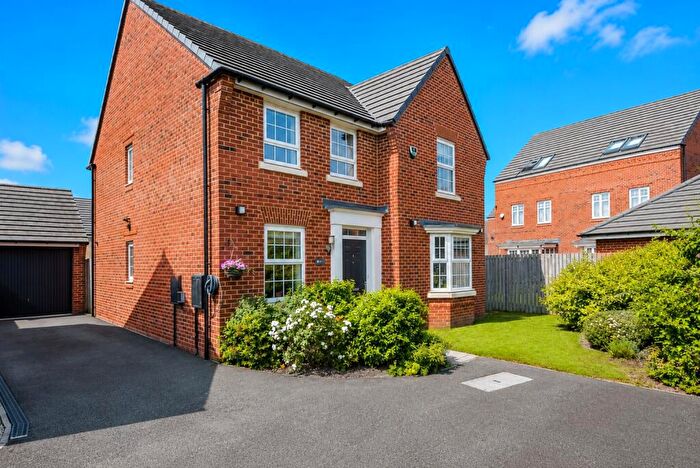 4 Bedroom Detached House For Sale In Navigation Way, Birkenshaw, Bradford, West Yorkshire, BD11