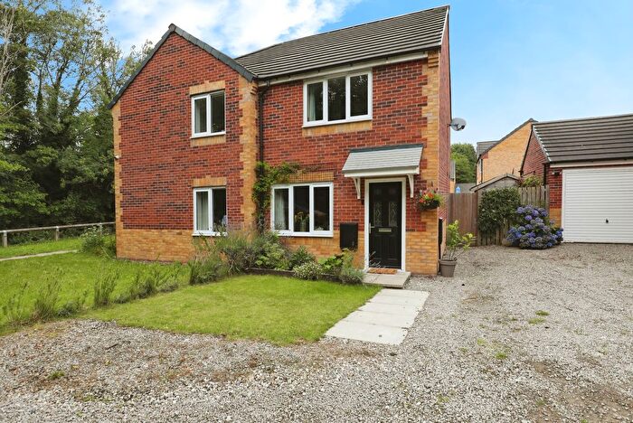 2 Bedroom Semi-detached House For Sale In Essington Drive, Skelmersdale, Lancashire, WN8