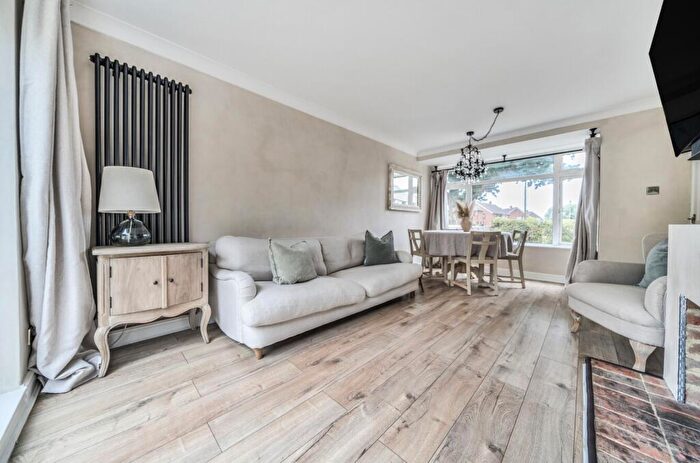 2 Bedroom Terraced House For Sale In Barton Road, Chichester, PO19