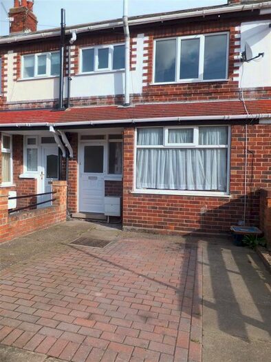3 Bedroom Terraced House To Rent In Wentworth Road, Grimsby DN34