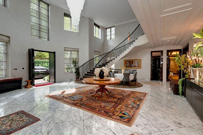 8 Bedroom Detached House For Sale In Hampstead Lane, London, N6