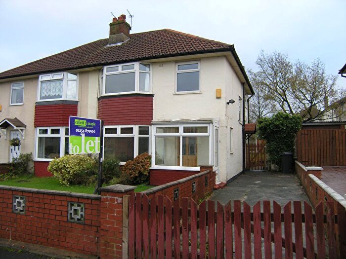 3 Bedroom Semi-Detached House To Rent In Rimington Avenue, Oswaldtwistle, Accrington, BB5