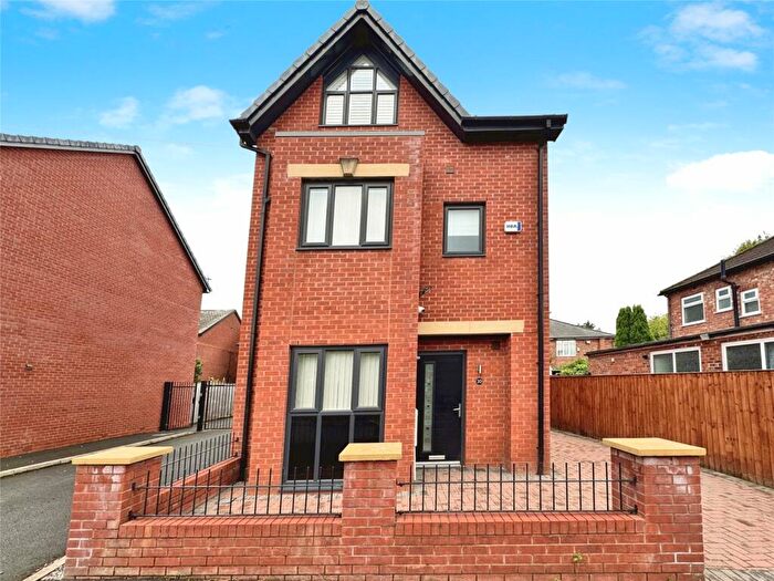 4 Bedroom Detached House To Rent In Harrowby Road, Swinton, Manchester, Greater Manchester, M27