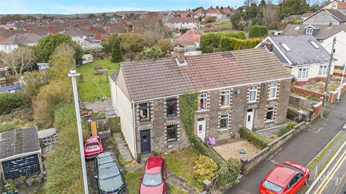 3 Bedroom End Terrace House For Sale In Gorseinon Road, Penllergaer, Swansea, SA4