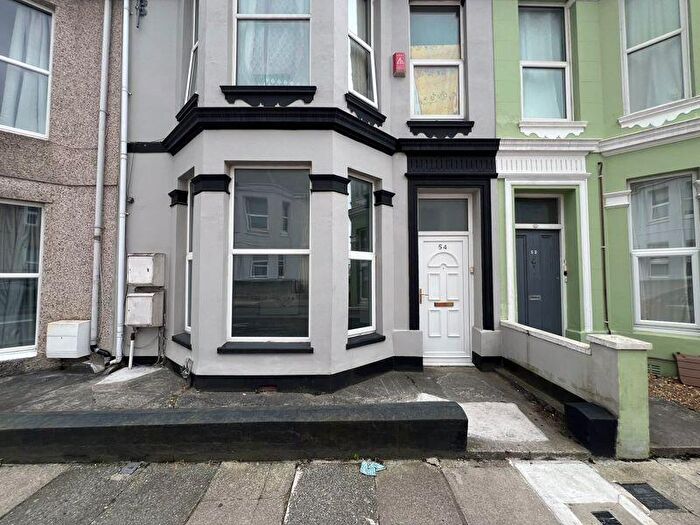 1 Bedroom Flat To Rent In Newly Refurbished One Bed Flat In Prince Rock/City Centre, PL4