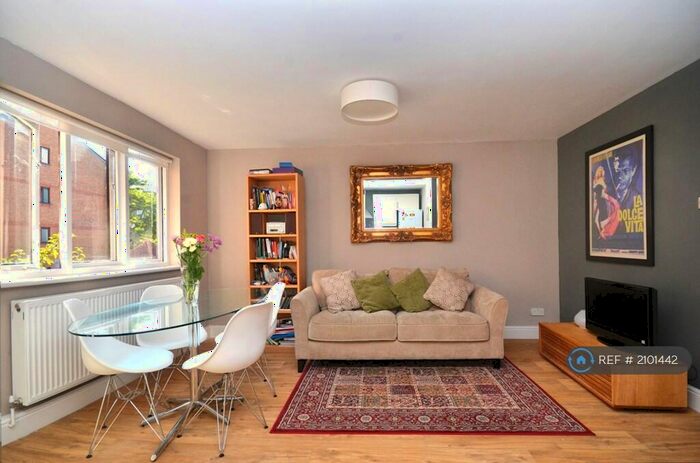 1 Bedroom Flat To Rent In Glenville Grove, London, SE8