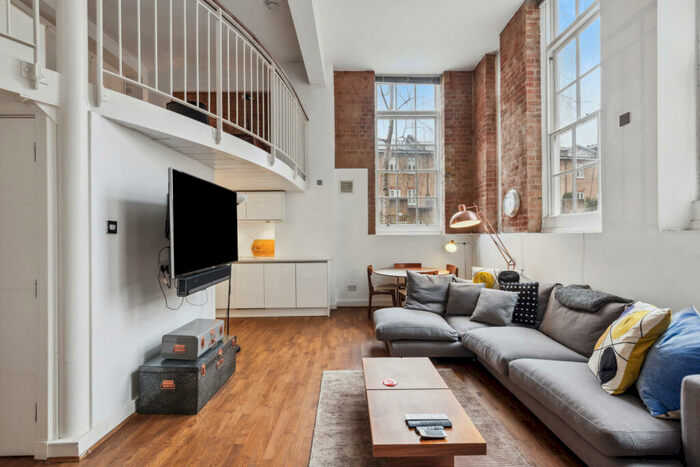 2 Bedroom Flat To Rent In Scholars Place, Stoke Newington, N16