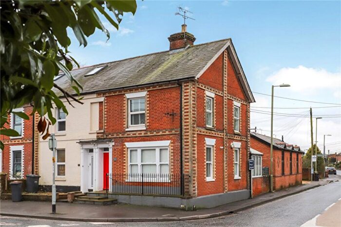 2 Bedroom Maisonette To Rent In Winchester Road, Romsey, Hampshire, SO51