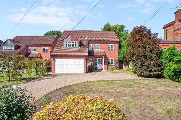 5 Bedroom Detached House For Sale In Aldenham Road, Bushey, WD23