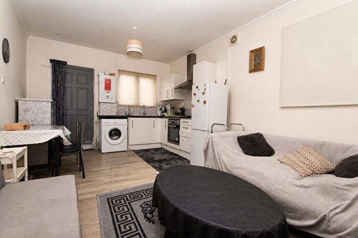 1 Bedroom Flat To Rent In Portland Road, London, SE25