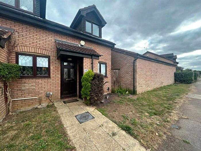 1 Bedroom House To Rent In Hayling Drive, Luton, Luton, LU2