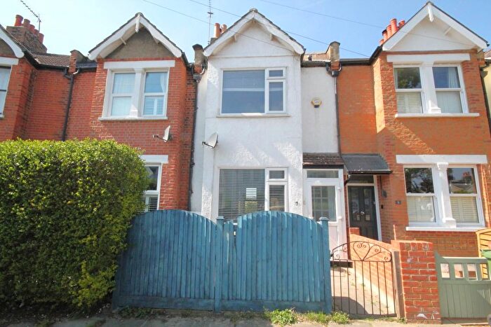 2 Bedroom Terraced House To Rent In Queens Road, New Malden, Surrey, KT3