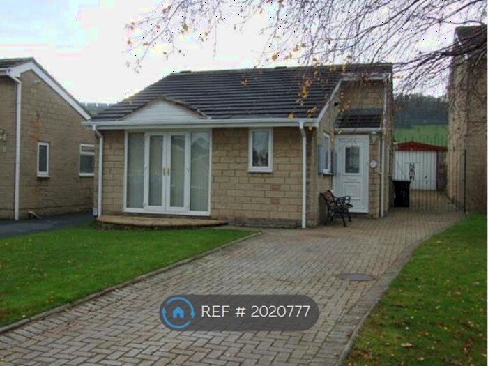 3 Bedroom Bungalow To Rent In Edward Close, Dewsbury, WF12