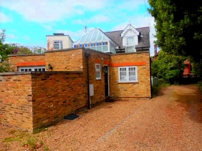 2 Bedroom Flat To Rent In Waldegrave Road, Twickenham, TW1