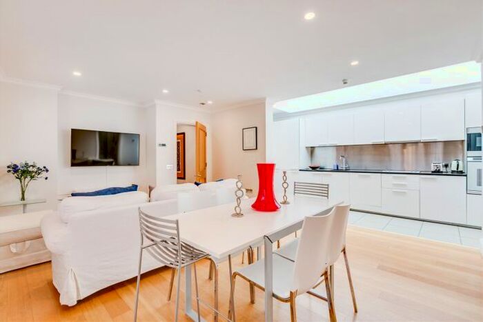 1 Bedroom Flat To Rent In Vantage Place, Kensington, W8