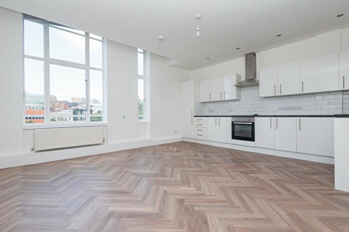 2 Bedroom Flat To Rent In Richmond Hill, Bournemouth, BH2