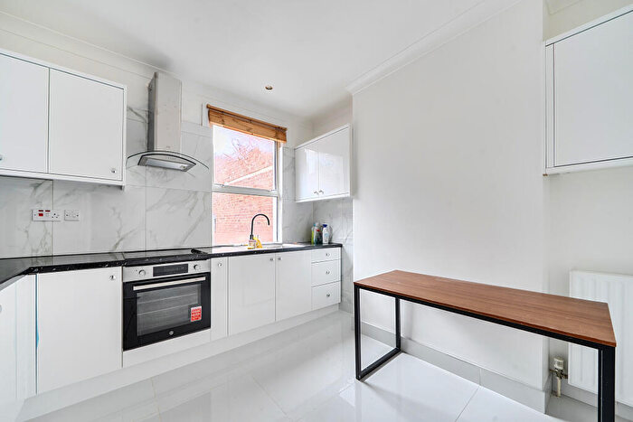 2 Bedroom Apartment To Rent In East Street, Bromley, BR1