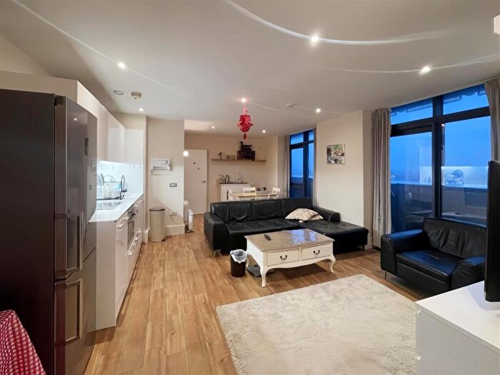 2 Bedroom Flat To Rent In Brindley House, Newhall Street, Birmingham, B3