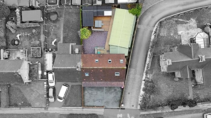 6 Bedroom Semi Detached House For Sale In Wales Road, Kiveton Park, Sheffield, S26