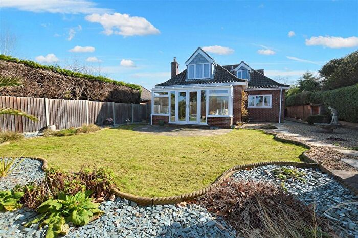 3 Bedroom Chalet For Sale In The Turning, Sheringham, NR26