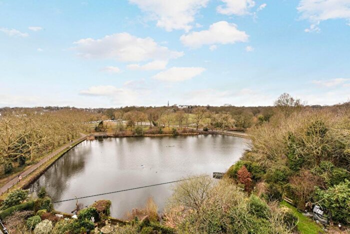 1 Bedroom Flat To Rent In South Hill Park, Hampstead., NW3