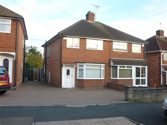 3 Bedroom Semi-Detached House To Rent In Chaffcombe Road, Sheldon, Birmingham, B26