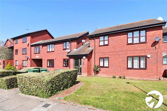 1 Bedroom Flat For Sale In Coptefield Drive, Belvedere, DA17