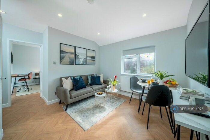 2 Bedroom Flat To Rent In Rockingham Way, Stevenage, SG1