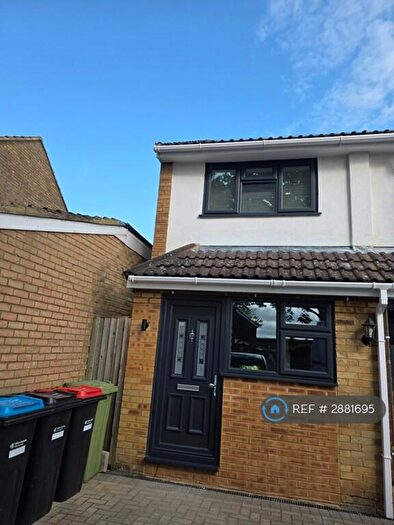 1 Bedroom Maisonette To Rent In Whaddon Way, Milton Keynes, MK3