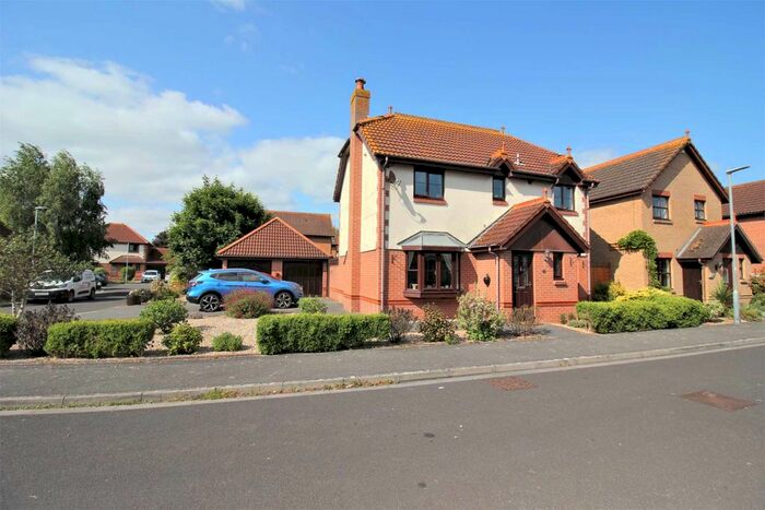 4 Bedroom Detached House For Sale In Meadowcroft Drive, Burnham-On-Sea, TA8