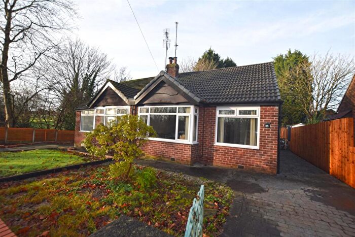 2 Bedroom Semi-Detached Bungalow For Sale In Kirkway, Alkrington, Manchester, M24