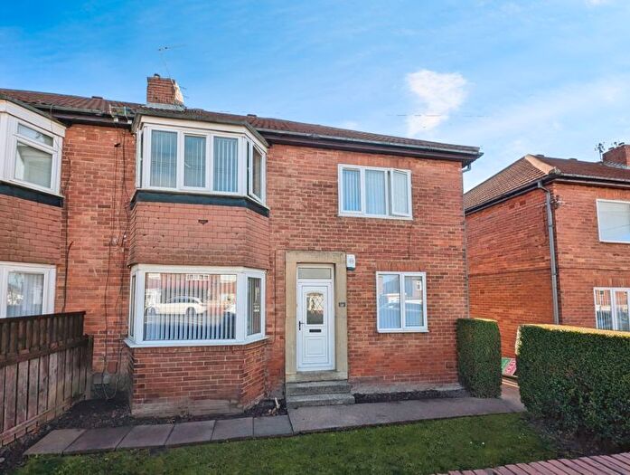 2 Bedroom Flat For Sale In Silver Lonnen, Fenham, Newcastle Upon Tyne, NE5