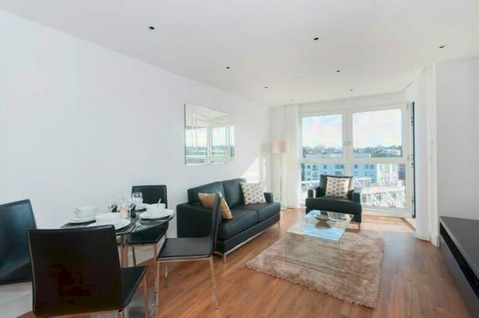 1 Bedroom Flat To Rent In Queensland Terrace, Queenland Road, London, N7