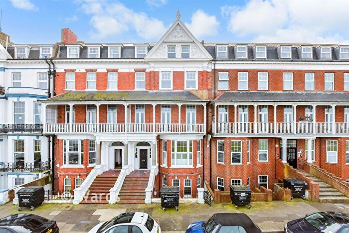 2 Bedroom Apartment For Sale In Lewis Crescent, Cliftonville, Margate, Kent, CT9