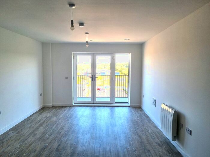 1 Bedroom Flat To Rent In Waterside At Riverwell, Colnebank Drive, Watford, WD18