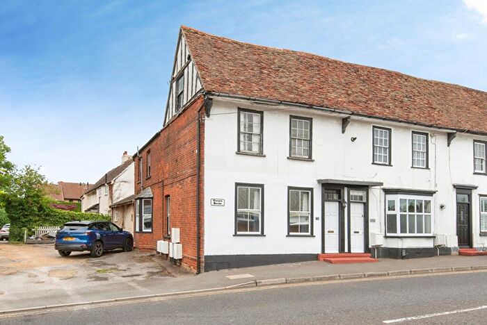 2 Bedroom Flat For Sale In Sun Street, Biggleswade, Bedfordshire, SG18