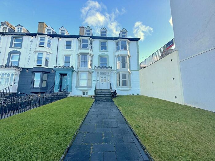 1 Bedroom Flat For Sale In Penlan, Marine Terrace, Aberystwyth, SY23