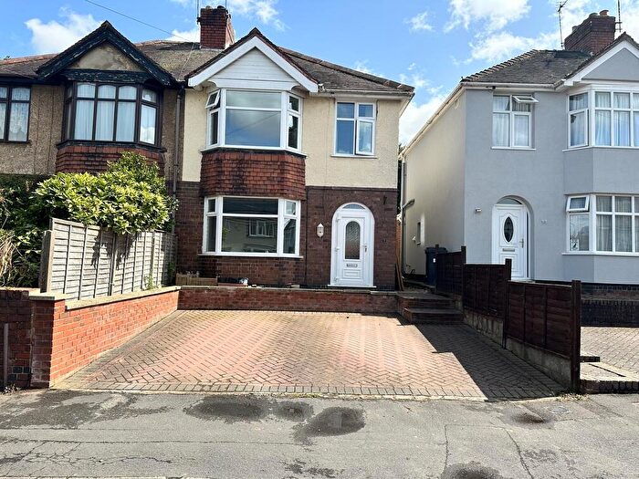 3 Bedroom Semi-Detached House To Rent In Castle Road, Nuneaton, CV10