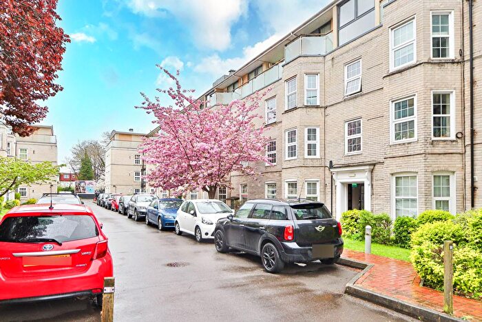 2 Bedroom Flat To Rent In Malden Court, West Barnes Lane, KT3
