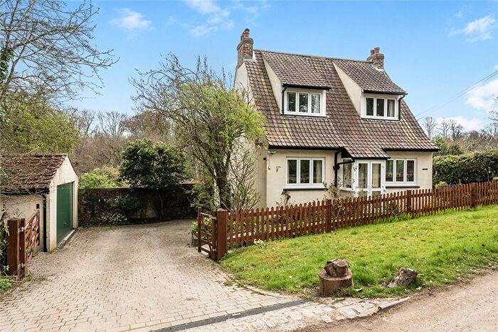 3 Bedroom Detached House For Sale In Barnfield Road, Tatsfield, Surrey, TN16