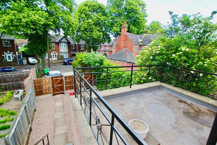 2 Bedroom Flat To Rent In Broxtowe Lane, Nottingham, Nottinghamshire, NG8