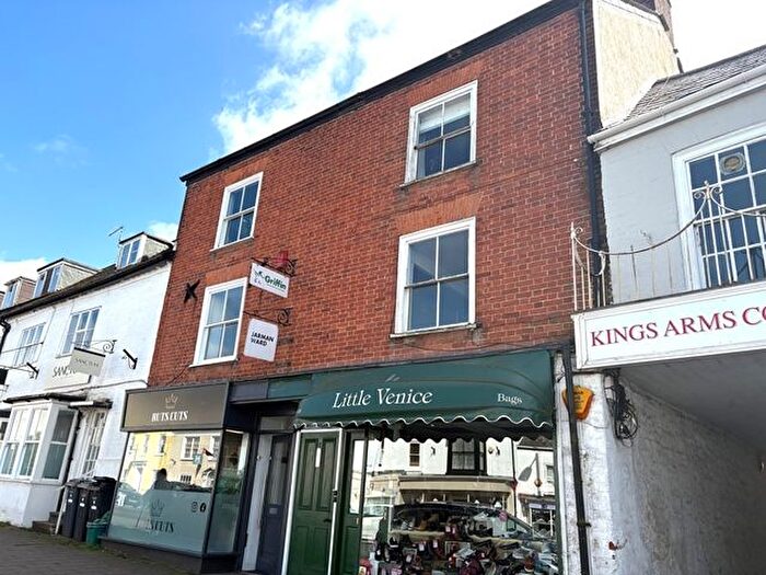 1 Bedroom Flat For Sale In High Street, Honiton, EX14