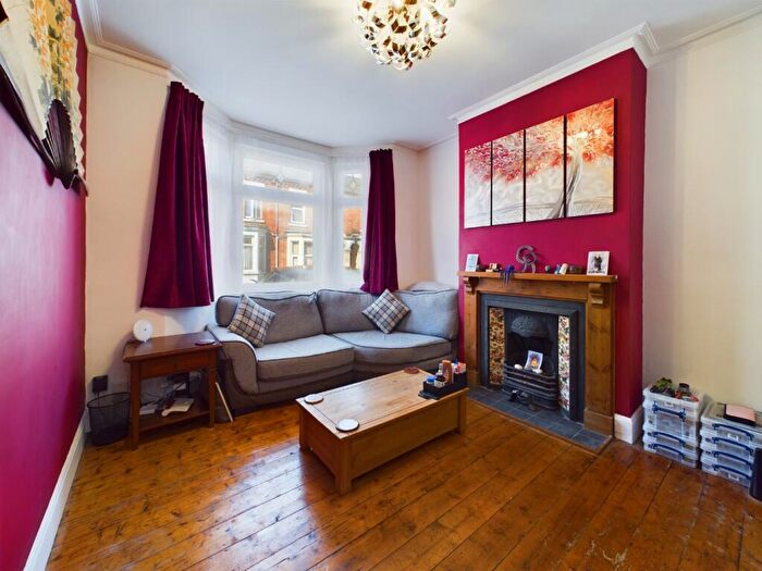 3 Bedroom Terraced House For Sale In Loyd Road, Abington, Northampton, NN1