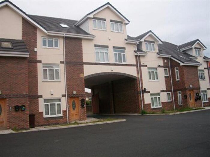 2 Bedroom Apartment To Rent In Knightsbridge Court, Liverpool- Viewing Recommended!!, L14